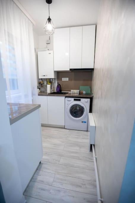 Garsoniera Central II Târgu Jiu 외부 사진